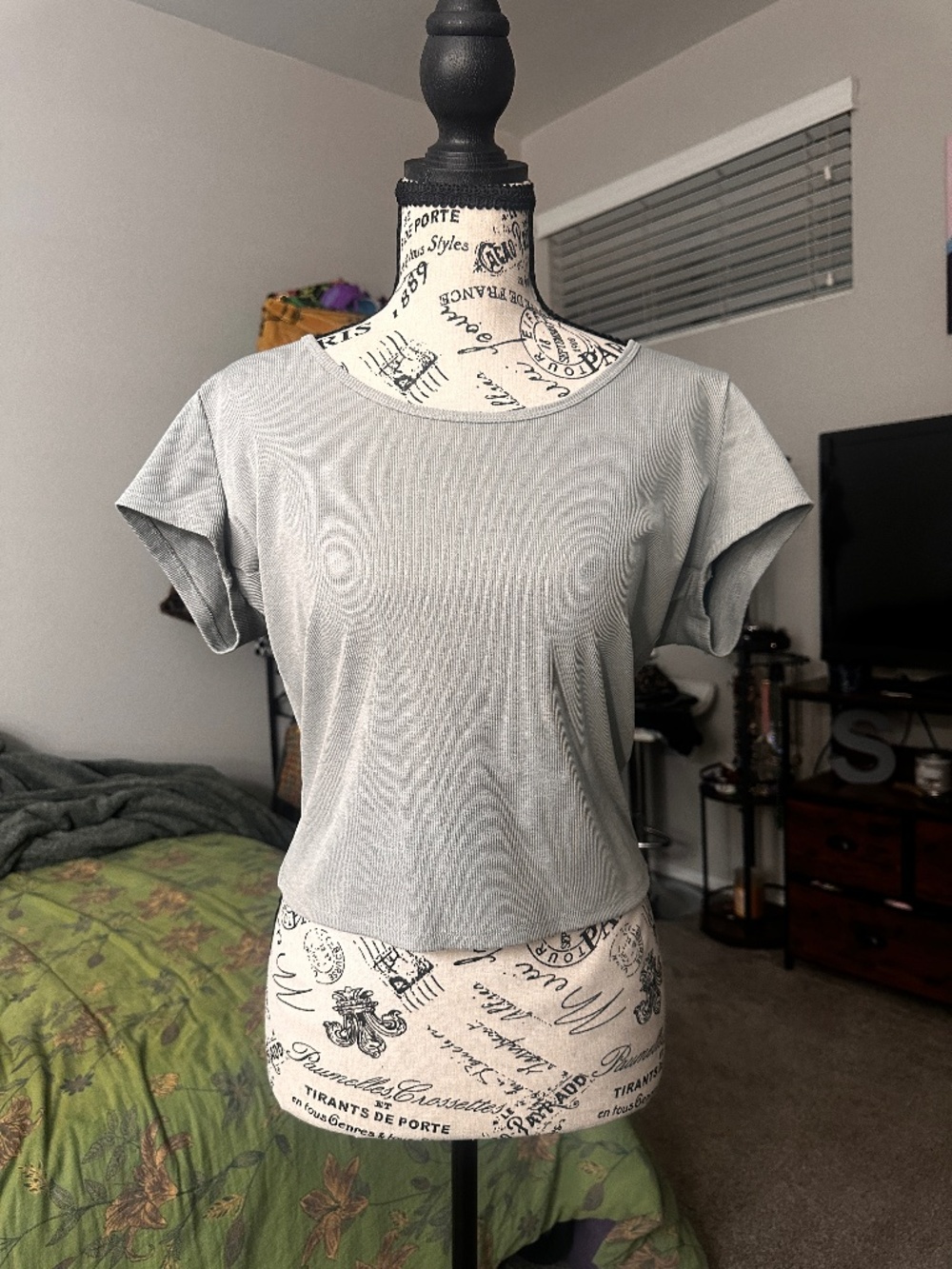 Hollister grey ribbed T-shirt
